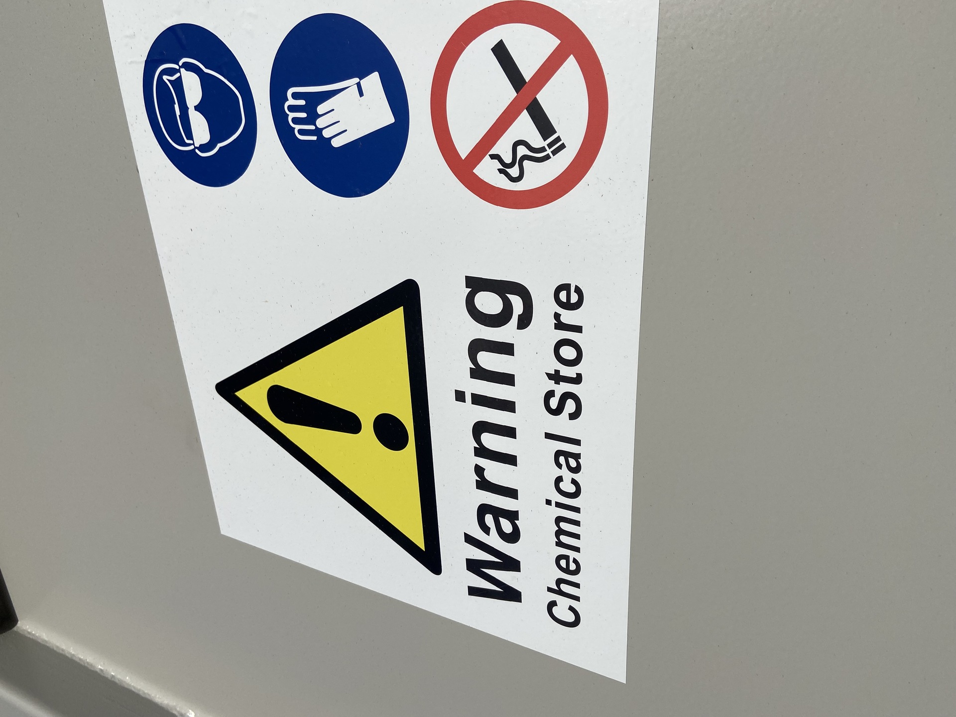 chem-safe-signage